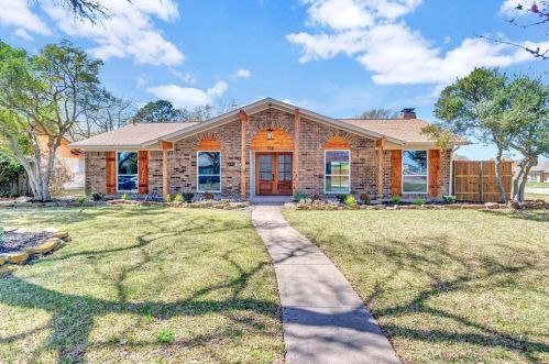 702 Carleton Dr, Richardson, TX 75081-5905