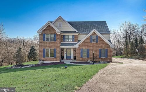 3516 Woodlea Rd, Orefield, PA 18069-2312
