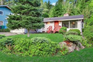 16343 Dayton Ave, Seattle, WA 98133-5631