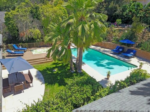 3315 Laurel Canyon Blvd, North Hollywood CA  91604-4133 exterior