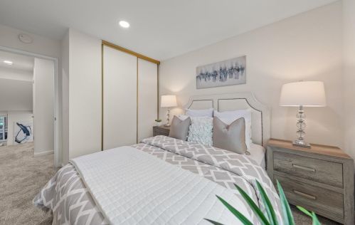 858 La Barbera Dr, San Jose CA  95126-3931 exterior
