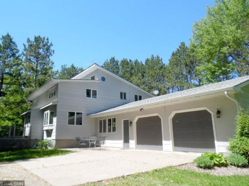 5208 165th St, Lino Lakes, MN 55038-9524