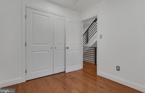 312 Manton St, Philadelphia PA  19147-5213 exterior