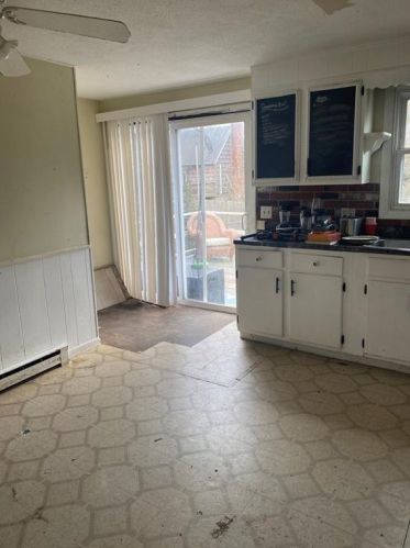 28 Azalea Rd, South Kingstown RI  02882-2531 exterior