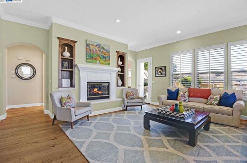 10890 Inspiration Cir, Pleasanton CA 94568-5560 exterior