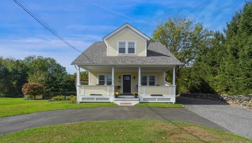 164 Long Meadow Hill Rd, Brookfield Center, CT 06804-1237