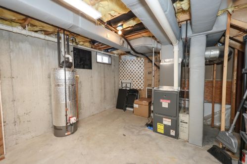 39 Bradford Cir, Hillsboro NH  03244-4864 exterior