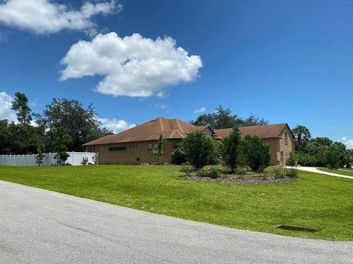 2100 Watersedge Dr, Deltona, FL 32738-6243