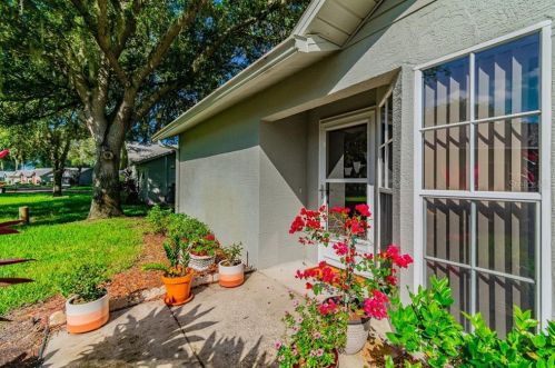 4905 Bedford Mall Ct, New Port Richey, FL 34655-1409