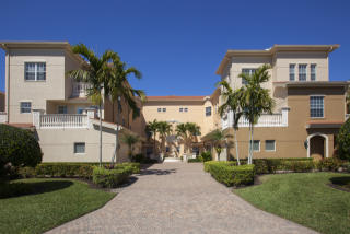 514 Avellino Isles Cir, Naples FL  34119-2379 exterior