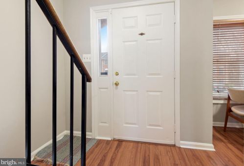 3758 Madison Ln, Falls Church, VA 22041-3678