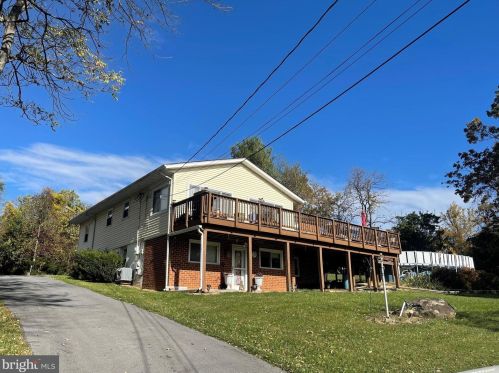 59 Parnassus Rd, Linden, VA 22642-5950
