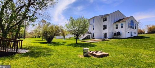 39068 Irish Corner Rd, Lovettsville VA  20180-2742 exterior