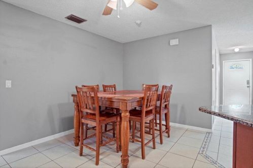 1085 Canary Ter, Fort Pierce FL  34953-1818 exterior