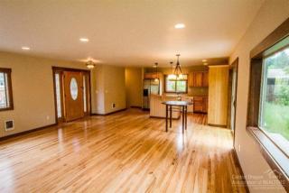 1528 8th St, Bend, OR 97701-1762