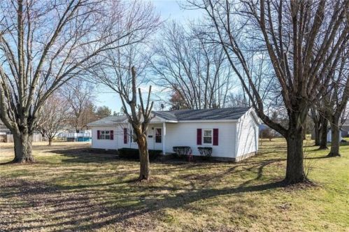 519 Bow St, Thorntown, IN 46071-1113