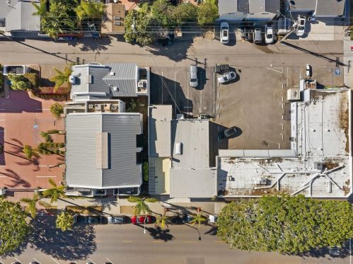 530 2nd St, Encinitas CA  92024-3567 exterior