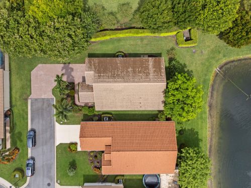 10527 Lexington Cir, Boynton Beach, FL 33436-4558