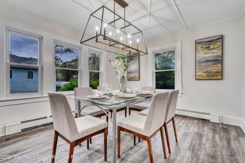 226 Davis Ave, Lacey NJ  08731-3519 exterior