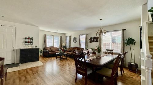 345 Scrub Oak Dr, Lathrop CA  95330-8689 exterior