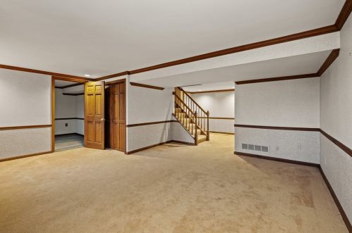 2387 Fairhill Rd, Sewickley PA  15143-9004 exterior