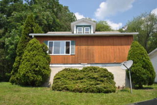 175 Valley View Ave, Larksville, PA 18651-4660