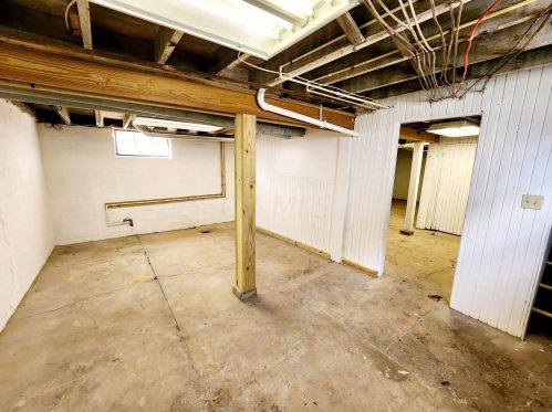 114 Paint St, Washington Ch OH  43160-1336 exterior