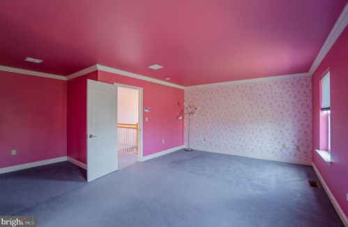 2054 Canyon Creek Rd, Gilbertsville PA  19525-7000 exterior