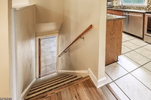 18 Sunnybrook Rd, Bernardsville NJ  07924-2713 exterior