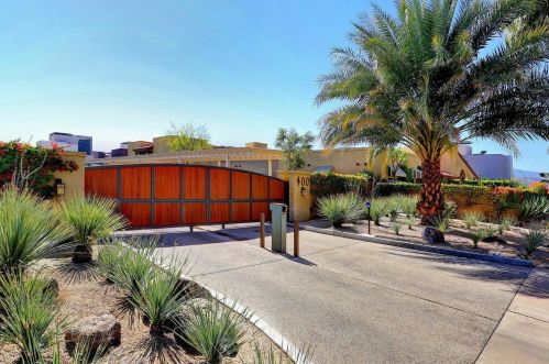 400 Avenida Caballeros, Palm Springs CA  92262-6170 exterior