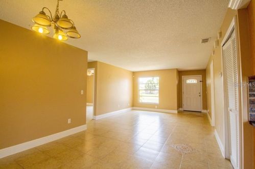 125 Delaware Woods Ct, Orlando FL  32824-8612 exterior