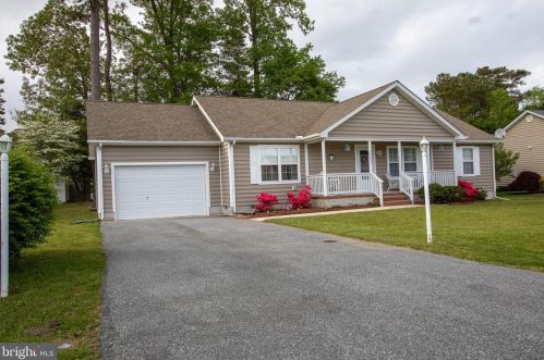 30851 Oak Crest Dr, Lewes, DE 19958-5573
