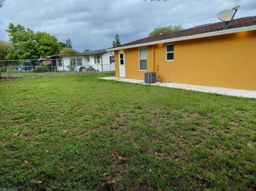 420 Canyon Dr, Lehigh Acres, FL 33936-7227