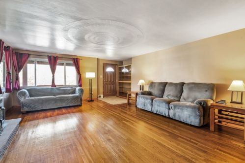 2030 Bushy Run Rd, Jeannette, PA 15644-4543