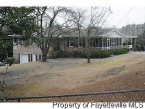 4274 Barefoot Rd, Fayetteville, NC 28306-8251