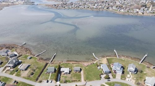 31 Sunset Shore Dr, South Kingstown RI  02882-5426 exterior