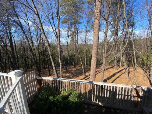 10294 Dalewood Way, Grass Valley, CA 95949-9156