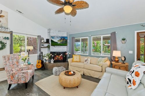 1081 Eagle Mtn Dr, Big Bear City CA  92314-9522 exterior