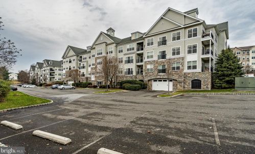 4104 Lydia Hollow Dr, Glen Mills, PA 19342-1066