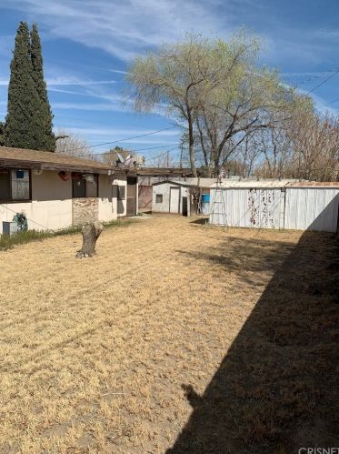 2026 Lingard St, Lancaster CA 93536-6513 exterior