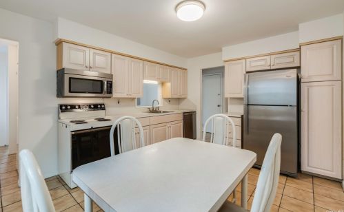 68 Holly Dr, Elwood NY  11731-5226 exterior