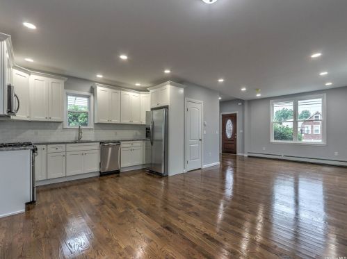 103 Clement Ave, Floral Park NY  11003-2703 exterior