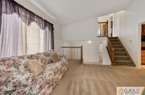 28 Holly St, Old Bridge NJ  08857-2259 exterior