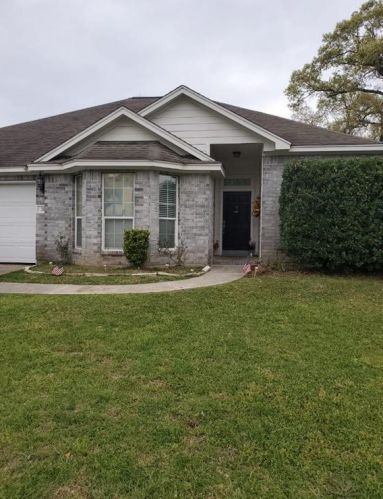 254 Maple Ln, Conroe TX  77304-2514 exterior