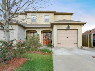 815 Waltham St, Metairie, LA 70001-5049