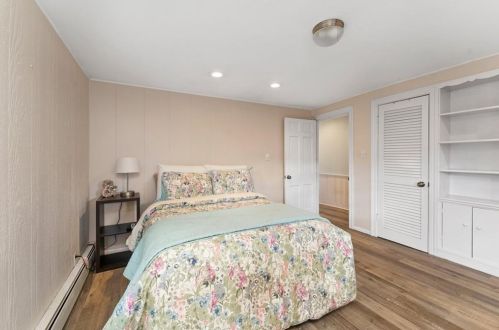 34 Homewood Ave, North Providence RI  02911-2907 exterior