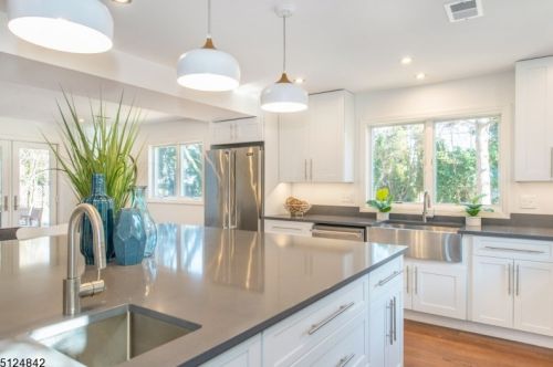 573 Ridgewood Ave, Glen Ridge NJ  07028-1932 exterior