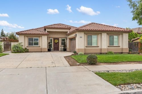 792 De Pedrini Dr, Ripon, CA 95366-2580