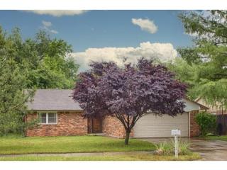 2120 Whiteoak Cir, Norman, OK 73071-1033