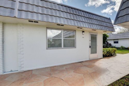 170 Valencia H, Delray Beach, FL 33446-2052